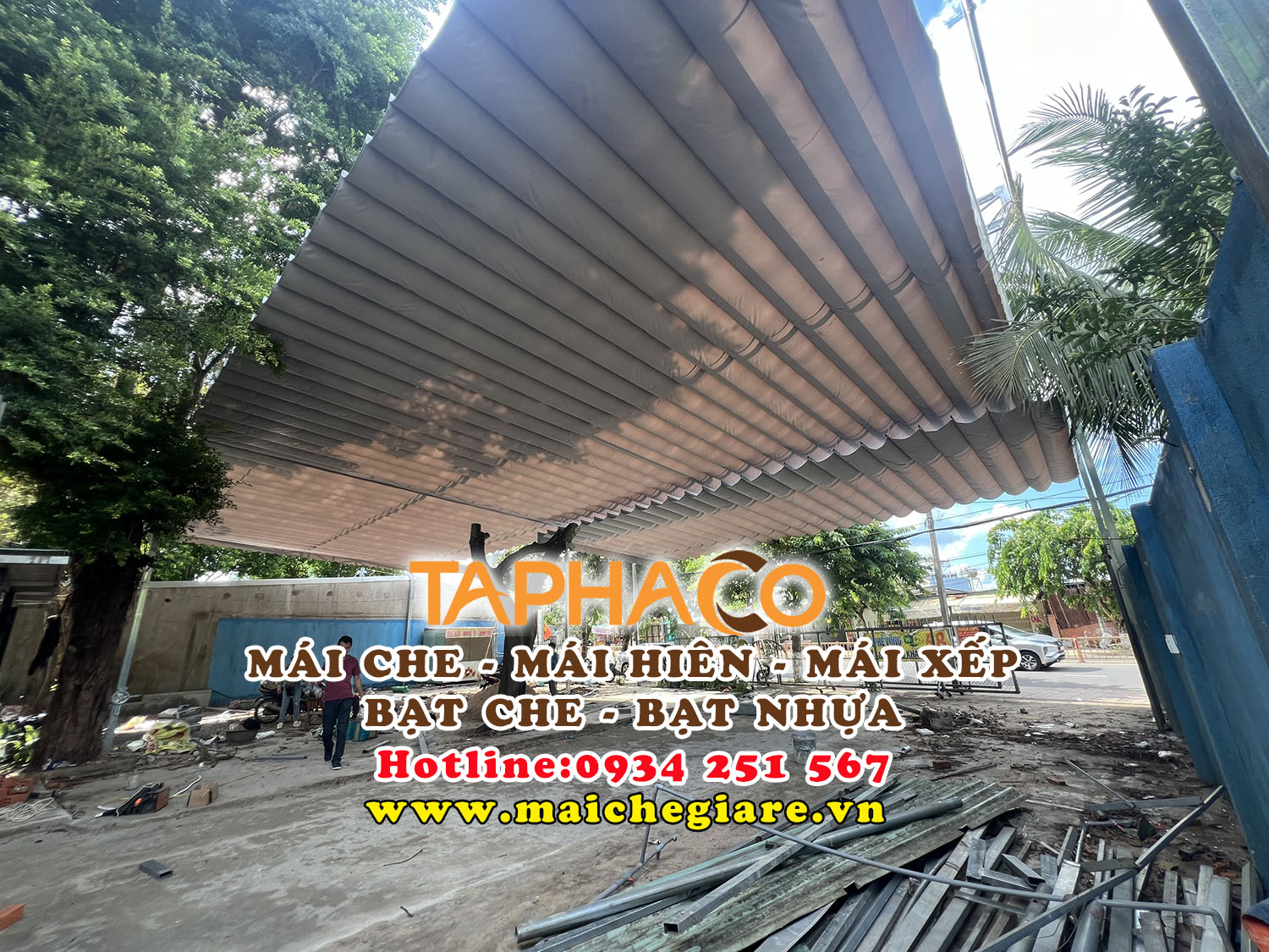 Mái che bạt xếp lượn sóng tại Đà Lạt giá rẻ