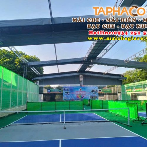 Mái bạt kéo che sân Pickleball ngoài trời